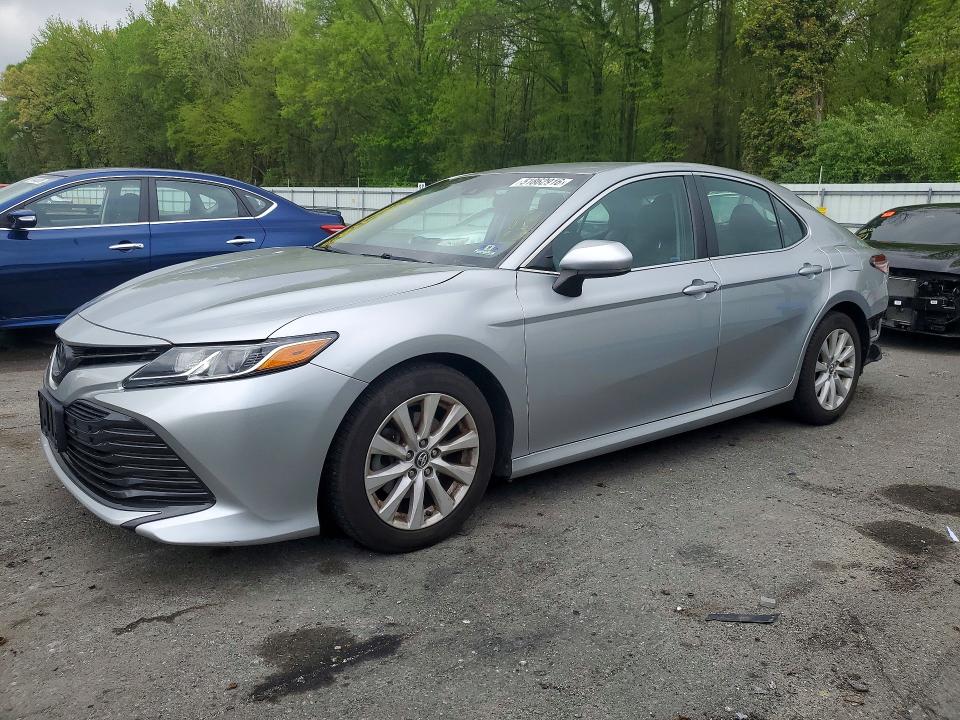 Продажа на аукционе авто 2018 Toyota Camry, vin: 4T1B11HK2JU625040, номер лота: 51862916