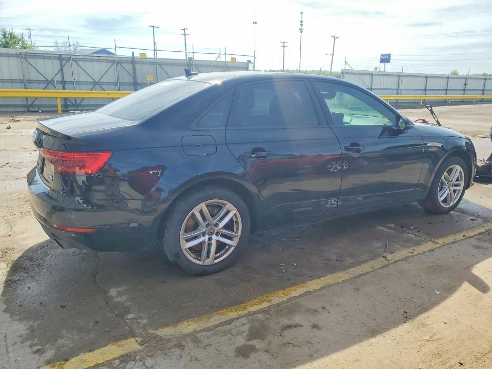 Продажа на аукционе авто 2017 Audi A4, vin: WAUANAF48HN053319, номер лота: 49990206