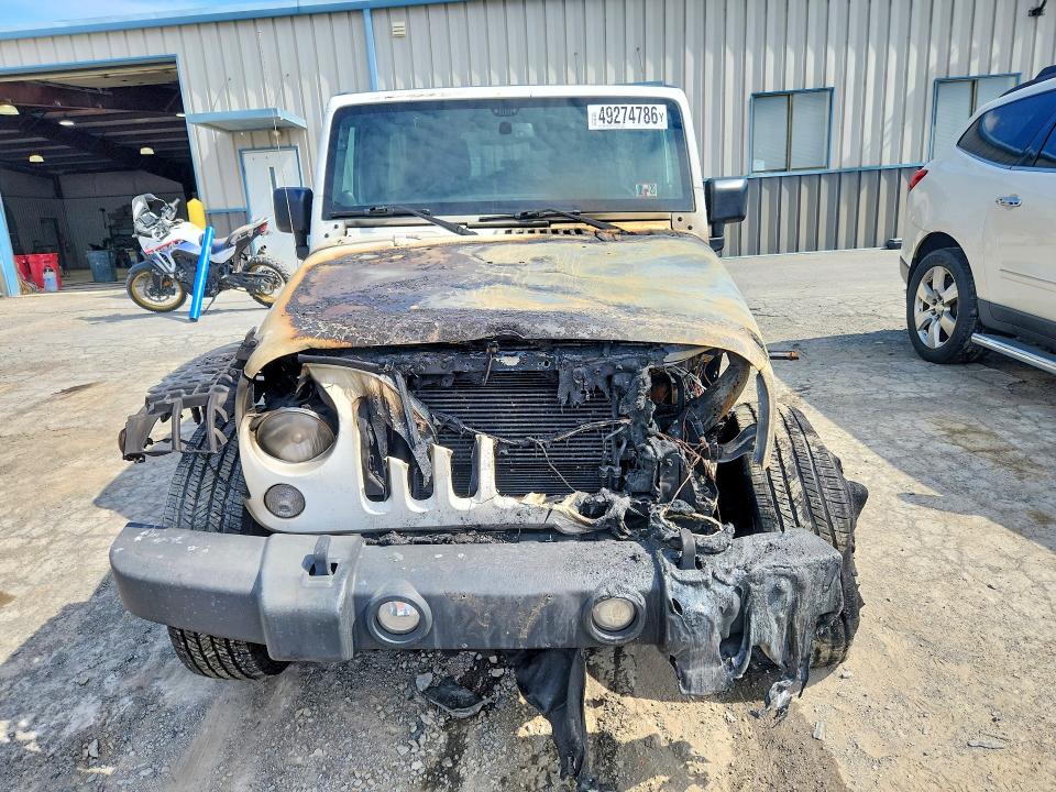 49274786 :رقم المزاد ، 1C4BJWDG7EL133196 vin ، 2014 Jeep Wrangler Unlimited مزاد بيع