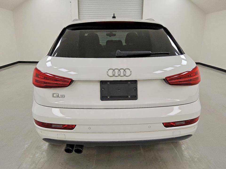 2018 Audi Q3 მანქანა იყიდება აუქციონზე, vin: WA1BCCFS3JR005775, აუქციონის ნომერი: 50075706