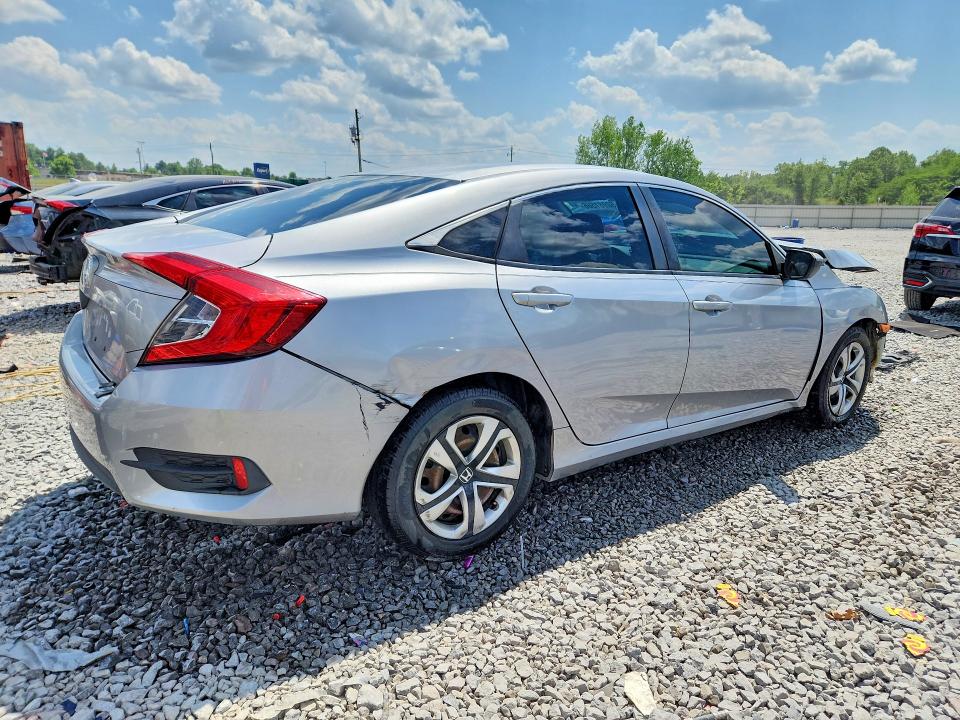 2018 Honda Civic მანქანა იყიდება აუქციონზე, vin: 2HGFC2F51JH589686, აუქციონის ნომერი: 50981566