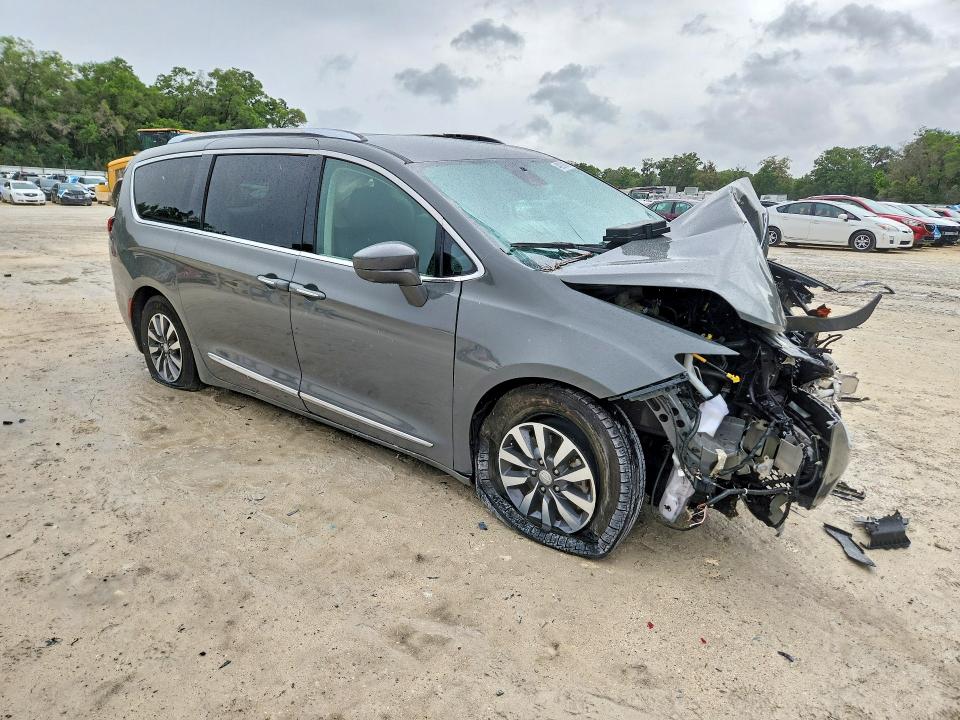 49273876 :رقم المزاد ، 2C4RC1EG3LR217630 vin ، 2020 Chrysler Pacifica مزاد بيع
