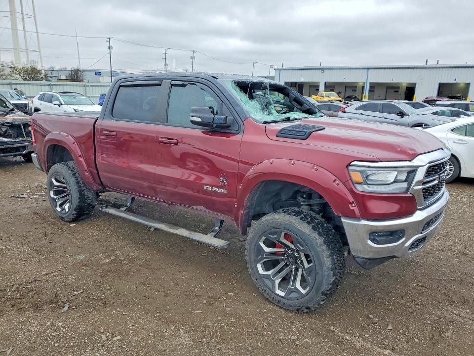 48163996 :رقم المزاد ، 1C6SRFFT5NN194559 vin ، 2022 Ram 1500 مزاد بيع