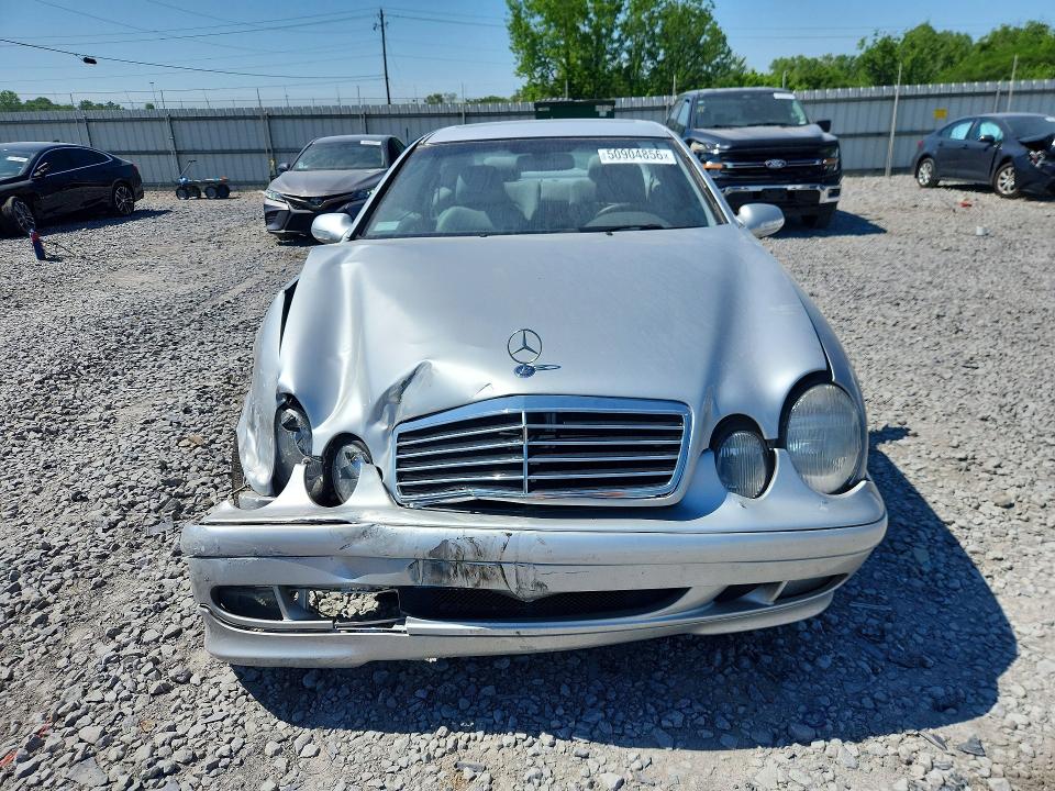 50904856 :رقم المزاد ، WDBLJ65G72T107324 vin ، 2002 Mercedes-benz Clk مزاد بيع
