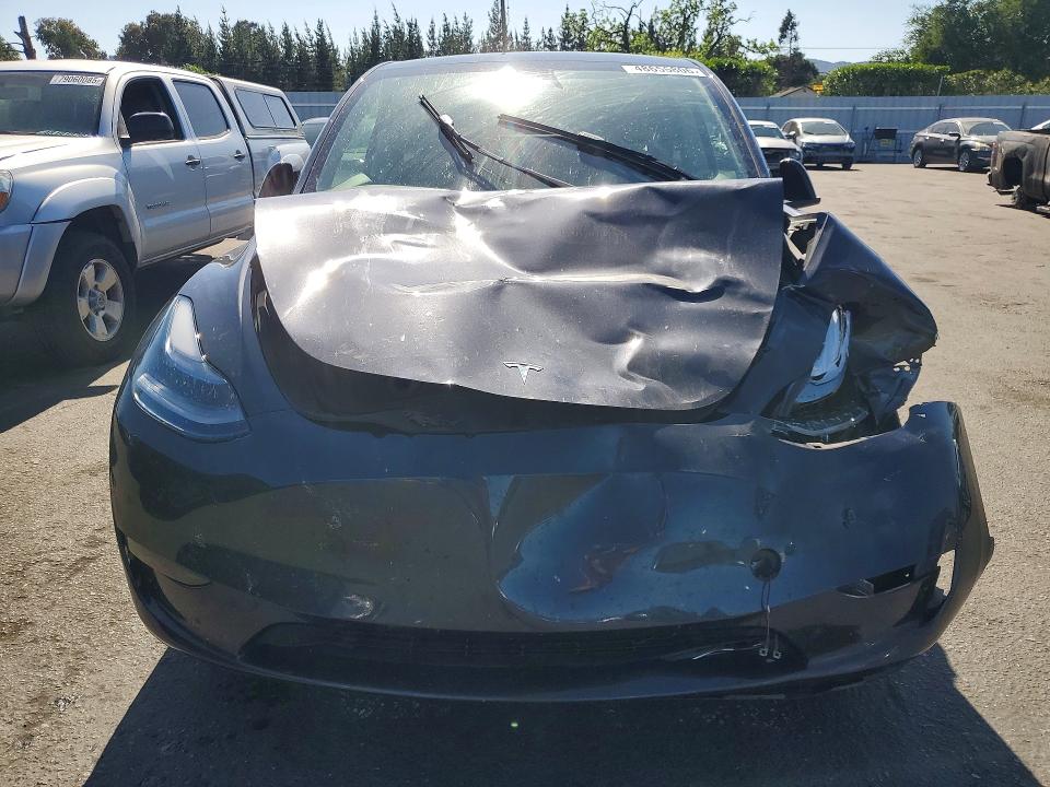 Продажа на аукционе авто 2024 Tesla Model Y, vin: 7SAYGAEEXRF190982, номер лота: 48655806