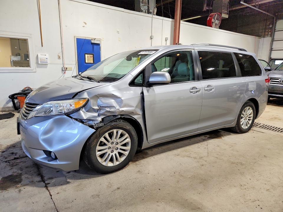 Aukcja sprzedaży 2012 Toyota Sienna, vin: 5TDYK3DC0CS272889, numer aukcji: 51757086