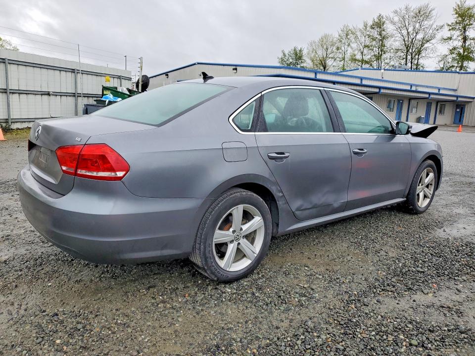 2013 Volkswagen Passat მანქანა იყიდება აუქციონზე, vin: 1VWBP7A33DC070034, აუქციონის ნომერი: 50194856