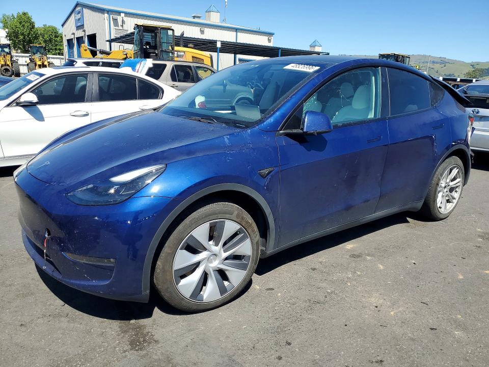 48826996 :رقم المزاد ، 7SAYGDEE6PF939212 vin ، 2023 Tesla Model Y مزاد بيع