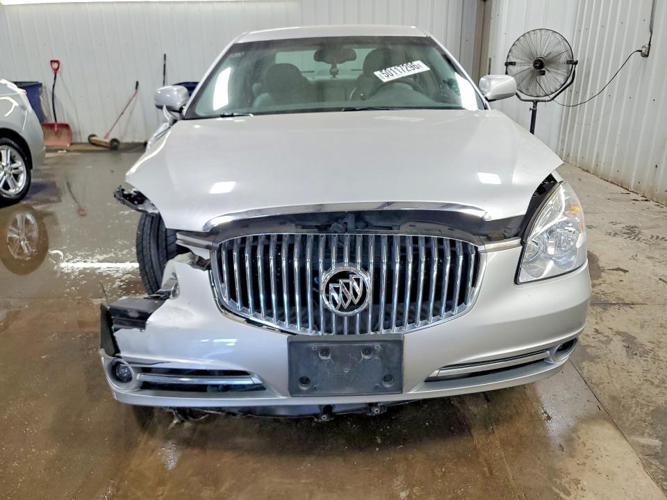 50117296 :رقم المزاد ، 1G4HC5EM2BU135992 vin ، 2011 Buick Lucerne مزاد بيع