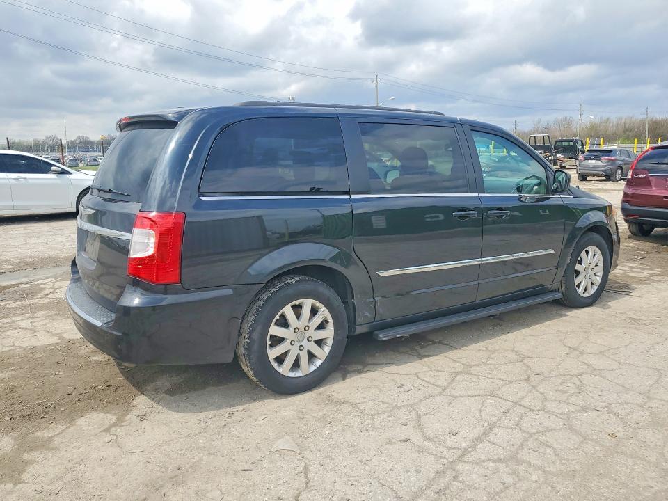 48803926 :رقم المزاد ، 2C4RC1BG9GR268737 vin ، 2016 Chrysler Town & Country مزاد بيع