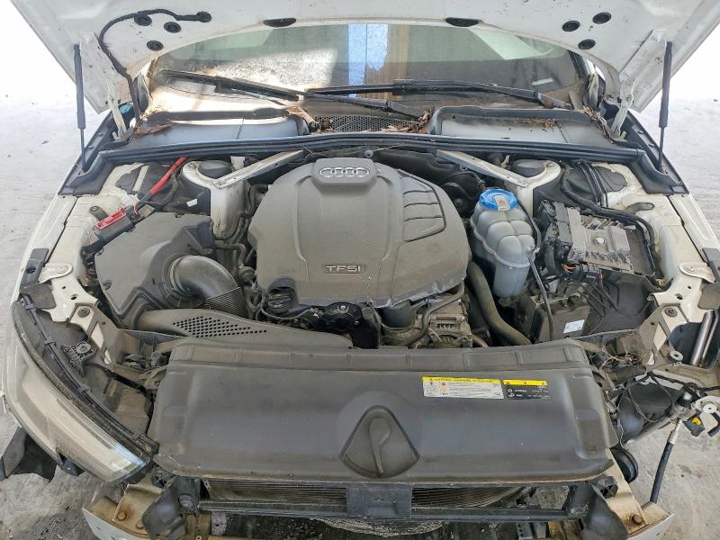 50677736 :رقم المزاد ، WAUENAF42JA145878 vin ، 2018 Audi A4 مزاد بيع