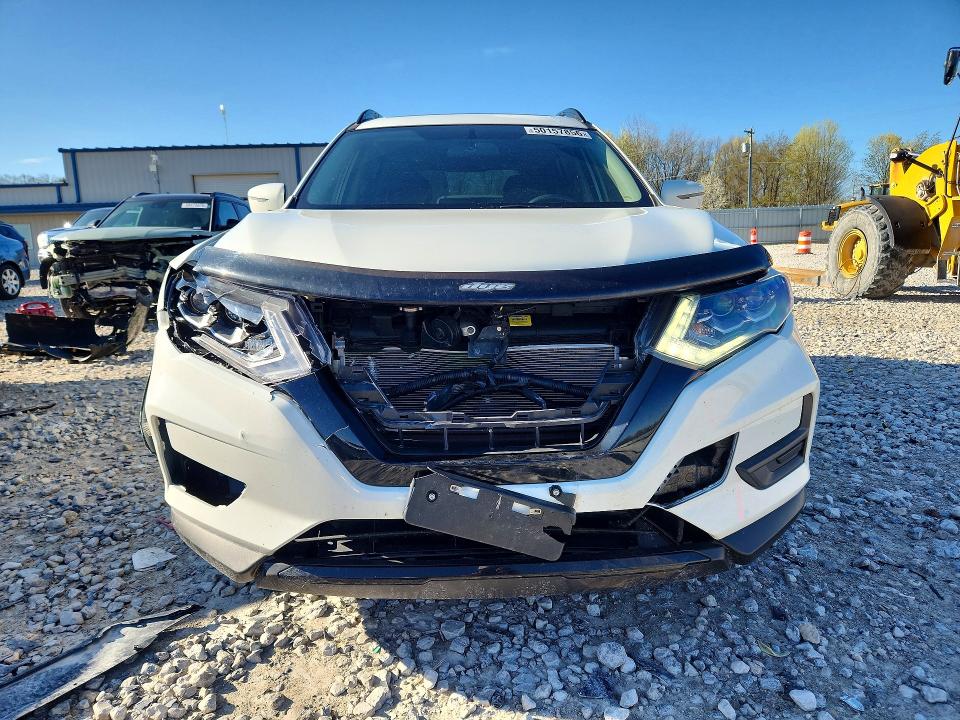 50157856 :رقم المزاد ، 5N1AT2MVXHC758768 vin ، 2017 Nissan Rogue مزاد بيع