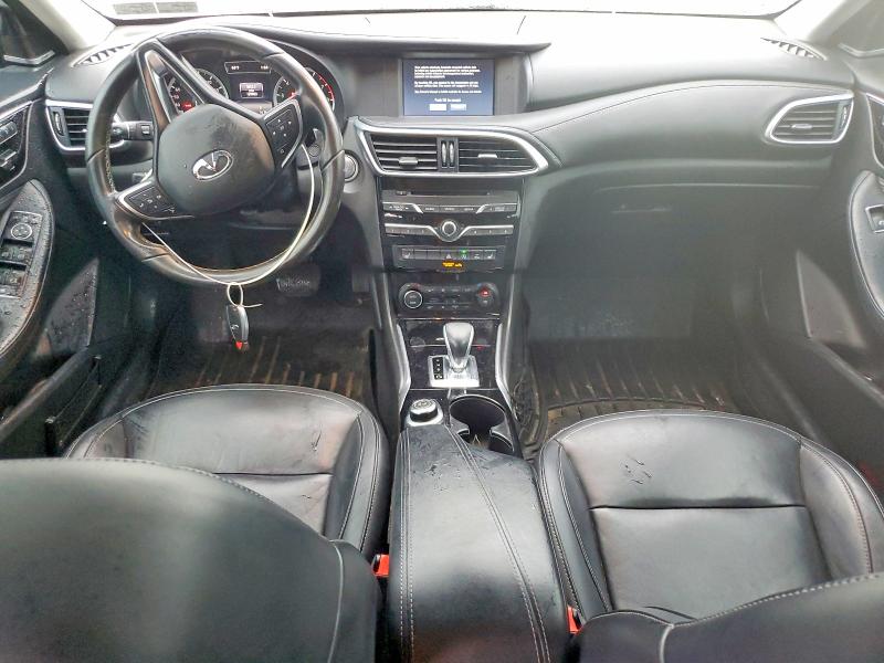 51649966 :رقم المزاد ، SJKCH5CR8JA052577 vin ، 2018 Infiniti Qx30 مزاد بيع