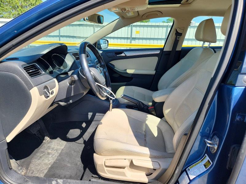 50772576 :رقم المزاد ، 3VWDB7AJ1HM225349 vin ، 2017 Volkswagen Jetta مزاد بيع