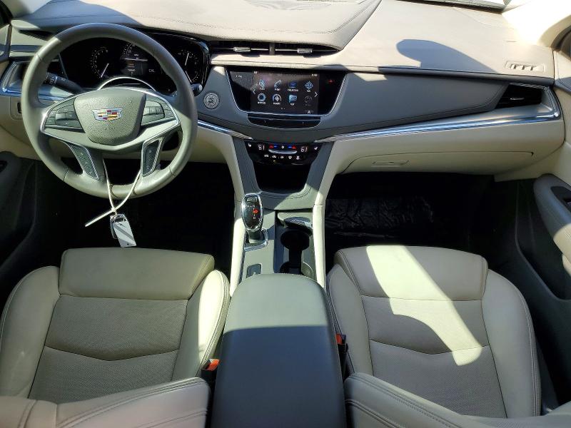 50672686 :رقم المزاد ، 1GYKNBRS2HZ233454 vin ، 2017 Cadillac Xt5 مزاد بيع