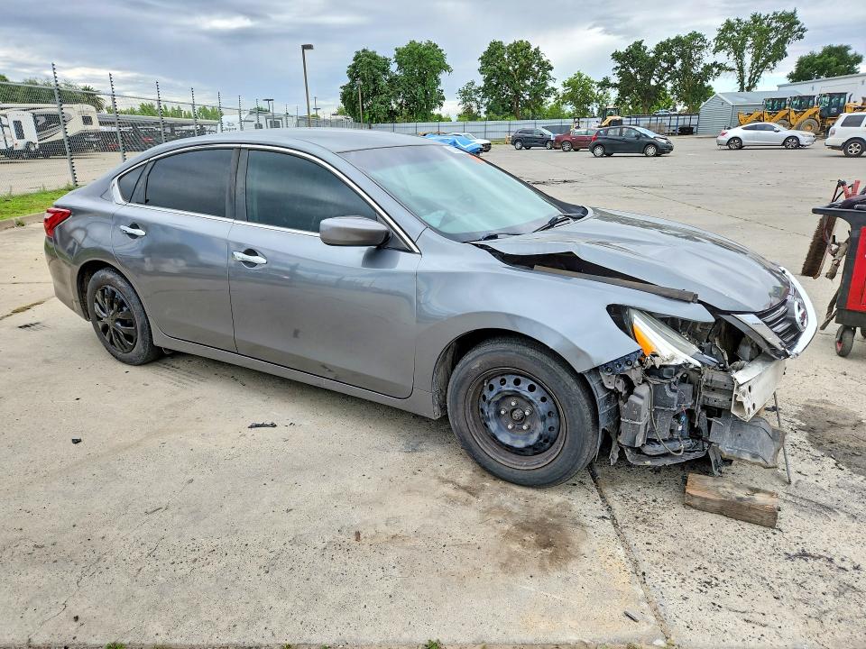 Продаж на аукціоні авто 2016 Nissan Altima, vin: 1N4AL3AP0GN365225, номер лоту: 50521476