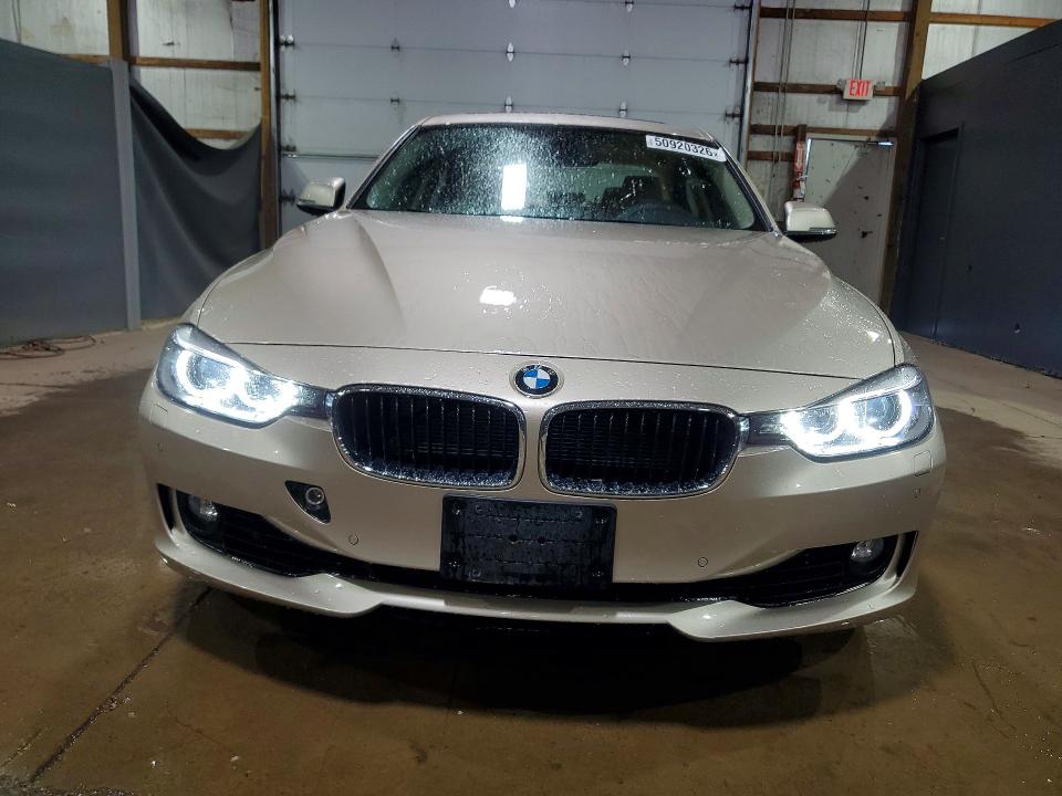 2014 Bmw 335 მანქანა იყიდება აუქციონზე, vin: WBA3B9C53EF588304, აუქციონის ნომერი: 50920326