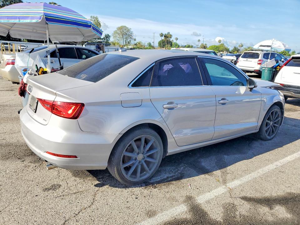 50836176 :رقم المزاد ، WAUEFGFF8F1064571 vin ، 2015 Audi A3 مزاد بيع
