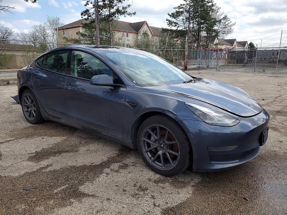 49898766 :رقم المزاد ، 5YJ3E1EA4NF287518 vin ، 2022 Tesla Model 3 مزاد بيع