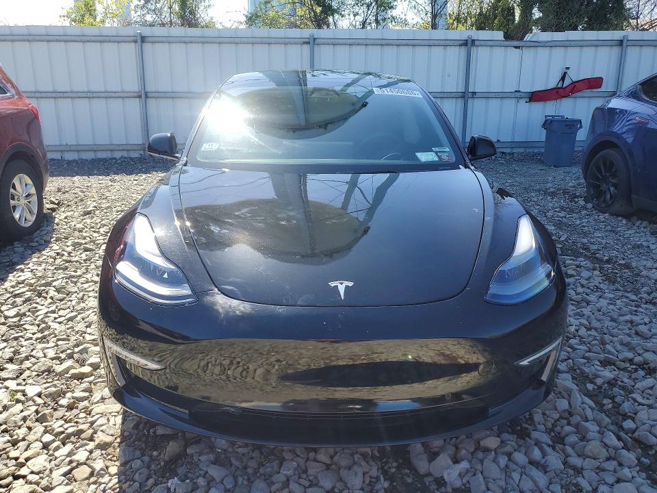 51450686 :رقم المزاد ، 5YJ3E1EA6NF190742 vin ، 2022 Tesla Model 3 مزاد بيع