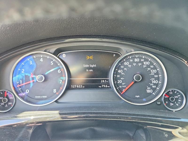 50979366 :رقم المزاد ، WVGEF9BP2DD006833 vin ، 2013 Volkswagen Touareg مزاد بيع