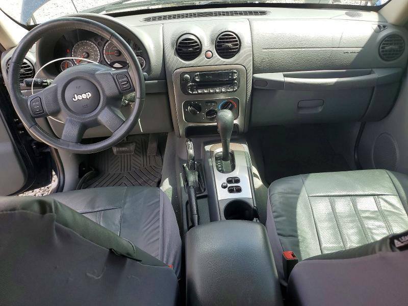 2005 Jeep Liberty მანქანა იყიდება აუქციონზე, vin: 1J4GL38K85W724451, აუქციონის ნომერი: 51648426