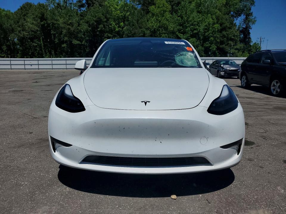 2025 Tesla Model Y მანქანა იყიდება აუქციონზე, vin: 7SAYGDED0SA345132, აუქციონის ნომერი: 51259266