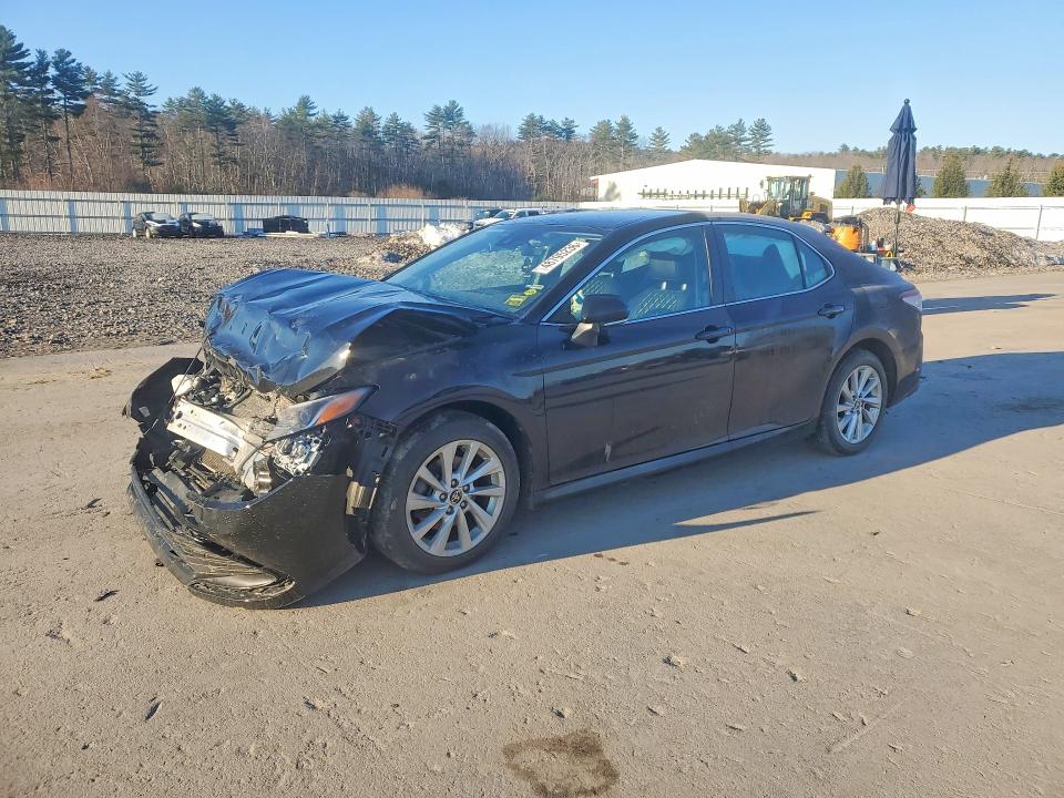 48795236 :رقم المزاد ، 4T1C11AK1MU464411 vin ، 2021 Toyota Camry مزاد بيع