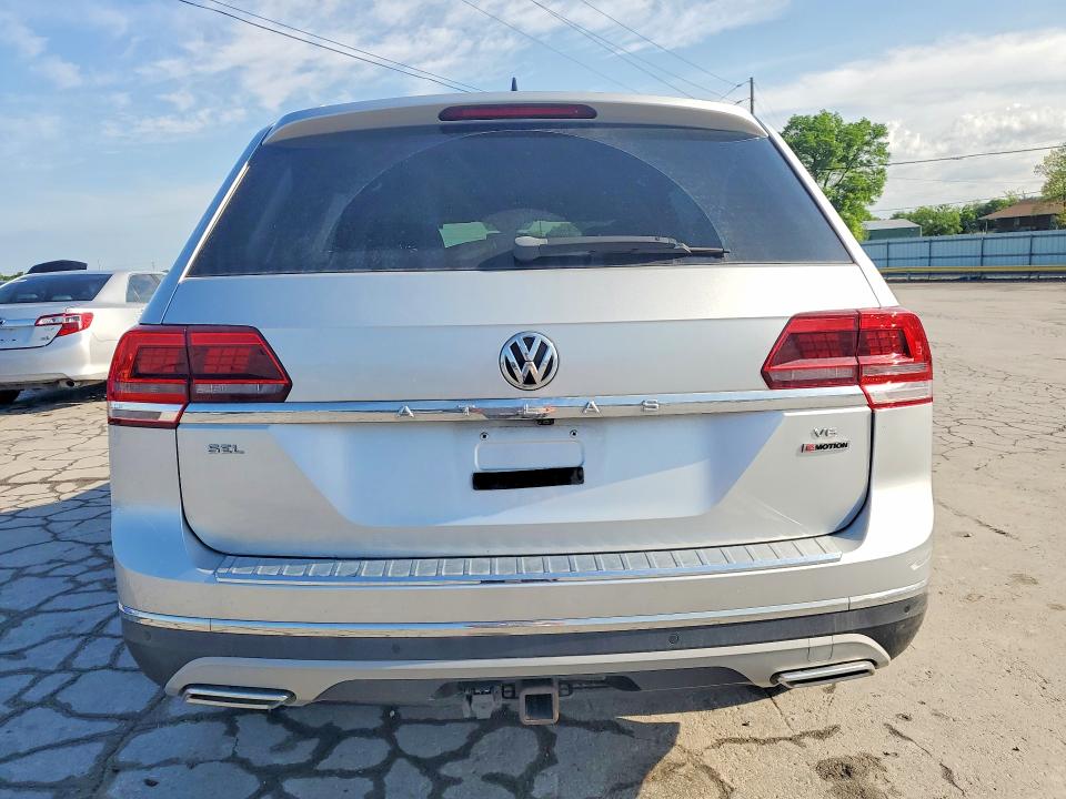 Продажа на аукционе авто 2018 Volkswagen Atlas, vin: 1V2NR2CA5JC581666, номер лота: 50451876
