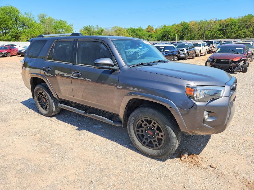 48956546 :رقم المزاد ، JTEMU5JR8M5909401 vin ، 2021 Toyota 4runner مزاد بيع