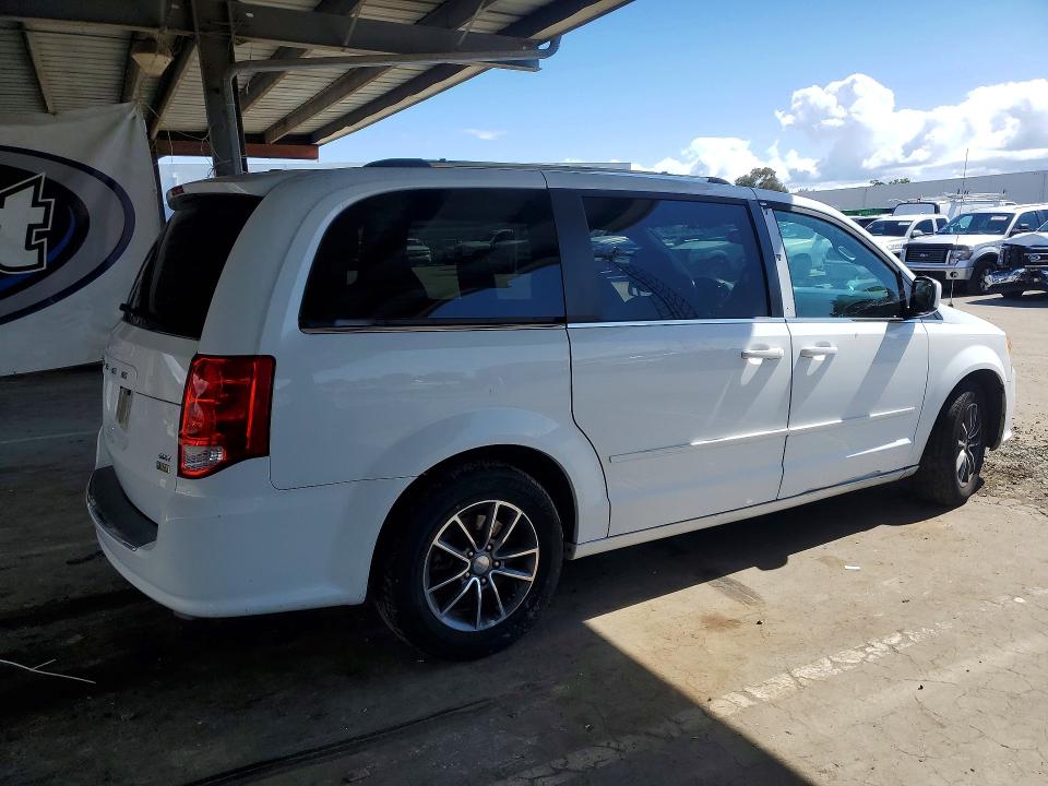 2017 Dodge Grand Caravan მანქანა იყიდება აუქციონზე, vin: 2C4RDGCG7HR865143, აუქციონის ნომერი: 51044436