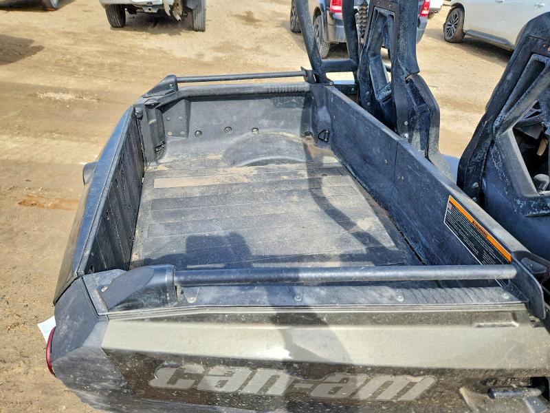 2020 Can-am Commander მანქანა იყიდება აუქციონზე, vin: 3JBKKAN28LJ000269, აუქციონის ნომერი: 49962286