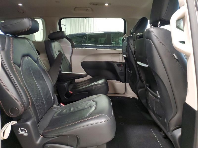 49634136 :رقم المزاد ، 2C4RC1EG1KR644576 vin ، 2019 Chrysler Pacifica مزاد بيع