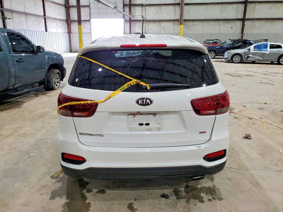 51639456 :رقم المزاد ، 5XYPG4A38KG611742 vin ، 2019 Kia Sorento مزاد بيع