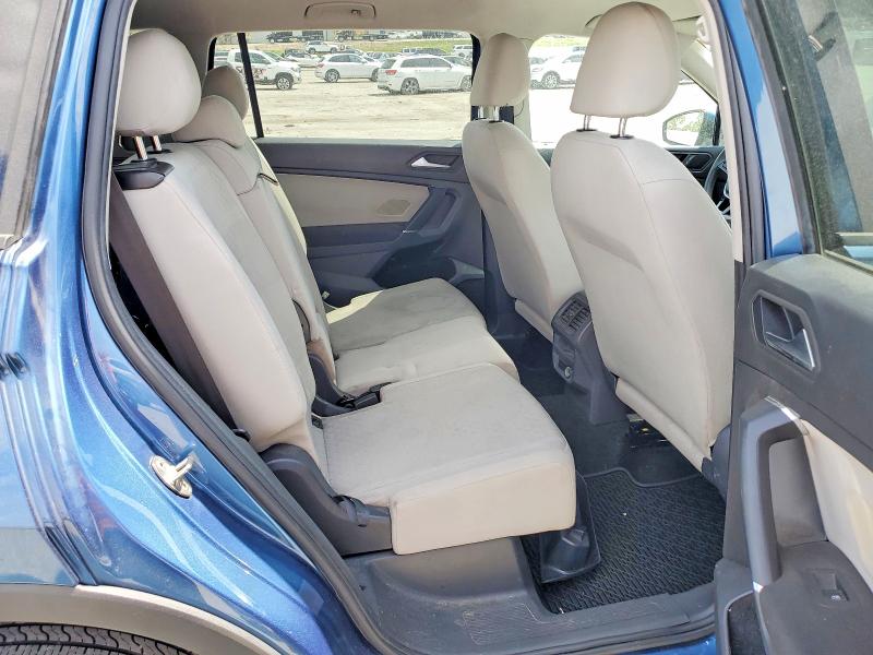 Продажа на аукционе авто 2020 Volkswagen Tiguan, vin: 3VV1B7AXXLM100855, номер лота: 49623436