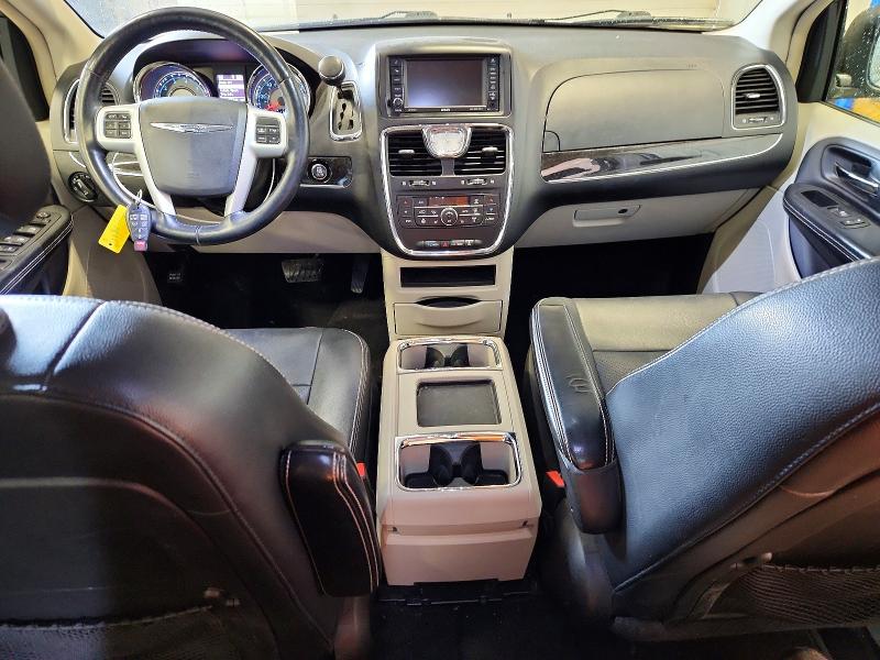 48605626 :رقم المزاد ، 2C4RC1CG7GR188366 vin ، 2016 Chrysler Town & Country مزاد بيع