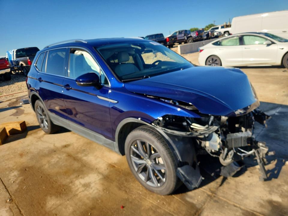 2022 Volkswagen Tiguan მანქანა იყიდება აუქციონზე, vin: 3VV2B7AX3NM162296, აუქციონის ნომერი: 47901136