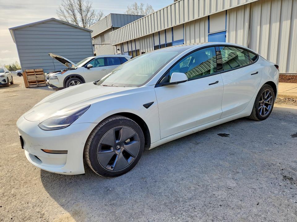 Auction sale of the 2022 Tesla Model 3, vin: 5YJ3E1EA4NF369443, lot number: 48713586
