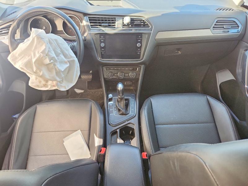 49151326 :رقم المزاد ، 3VV3B7AX6JM210064 vin ، 2018 Volkswagen Tiguan مزاد بيع