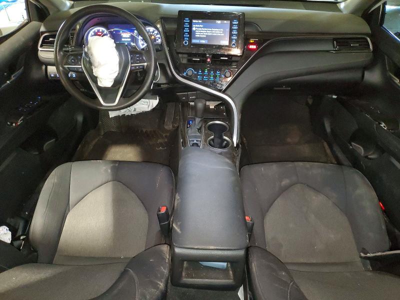 50361686 :رقم المزاد ، 4T1C11BK7MU045185 vin ، 2021 Toyota Camry مزاد بيع