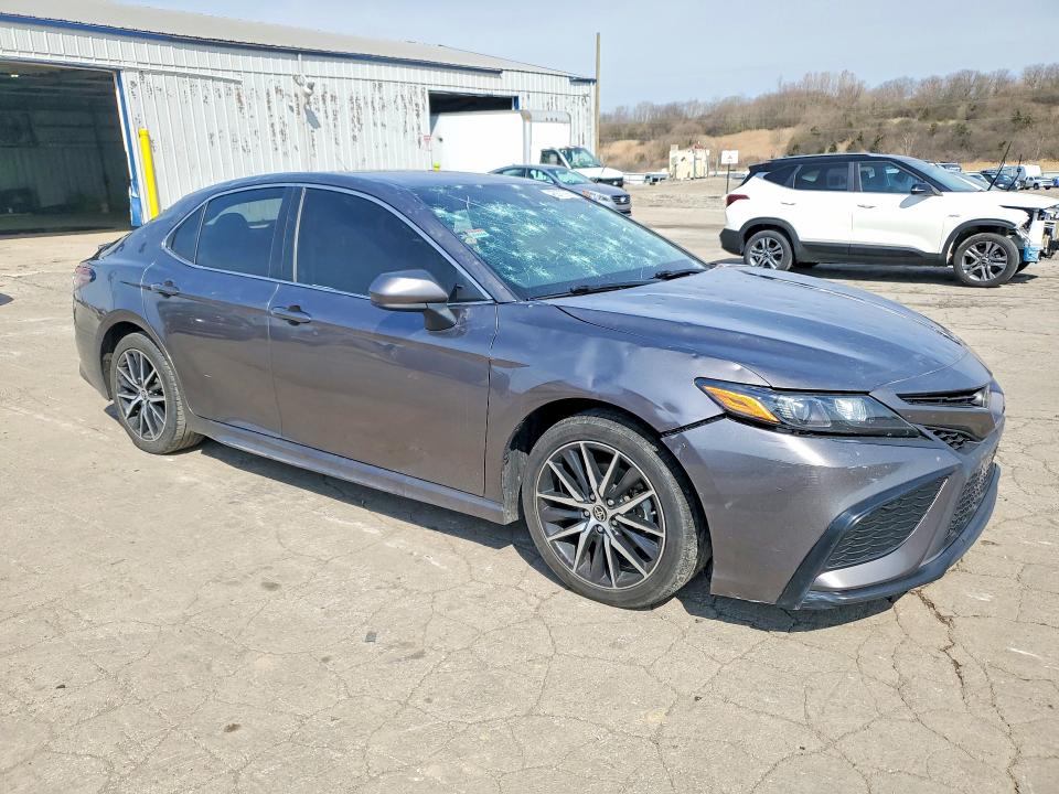 2021 Toyota Camry მანქანა იყიდება აუქციონზე, vin: 4T1G11AK1MU413895, აუქციონის ნომერი: 48923566