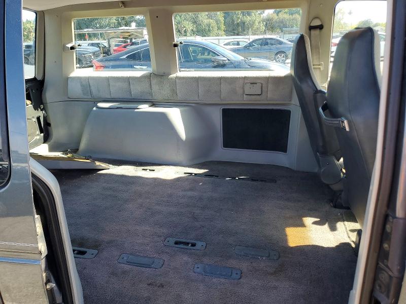 49989736 :رقم المزاد ، 2P4FH4537LR600274 vin ، 1990 Plymouth Voyager مزاد بيع