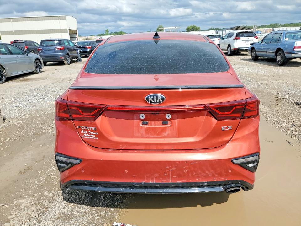 2019 Kia Forte მანქანა იყიდება აუქციონზე, vin: 3KPF54AD5KE069393, აუქციონის ნომერი: 51264226