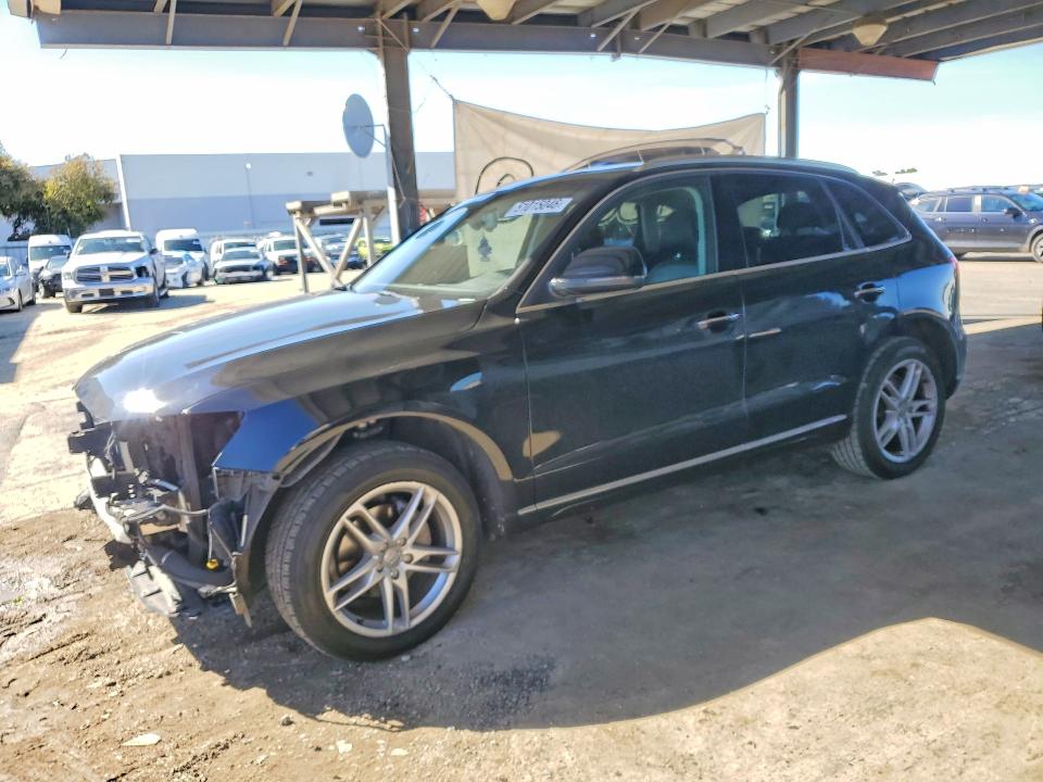 2015 Audi Q5 მანქანა იყიდება აუქციონზე, vin: WA1LFAFP0FA039044, აუქციონის ნომერი: 51015046