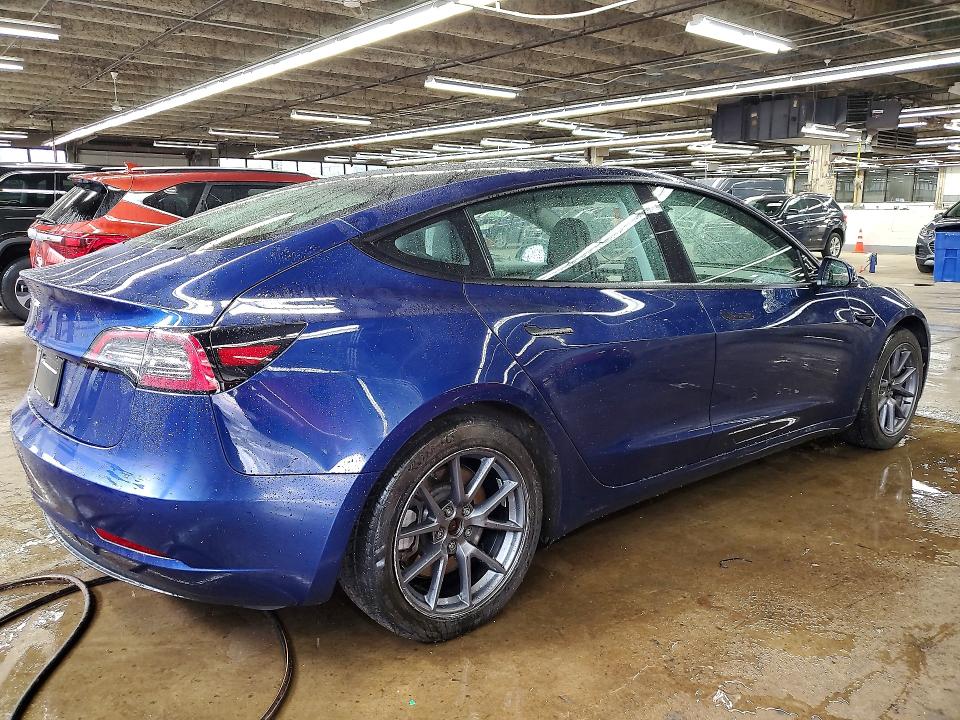 2022 Tesla Model 3 მანქანა იყიდება აუქციონზე, vin: 5YJ3E1EA8NF288008, აუქციონის ნომერი: 49707696