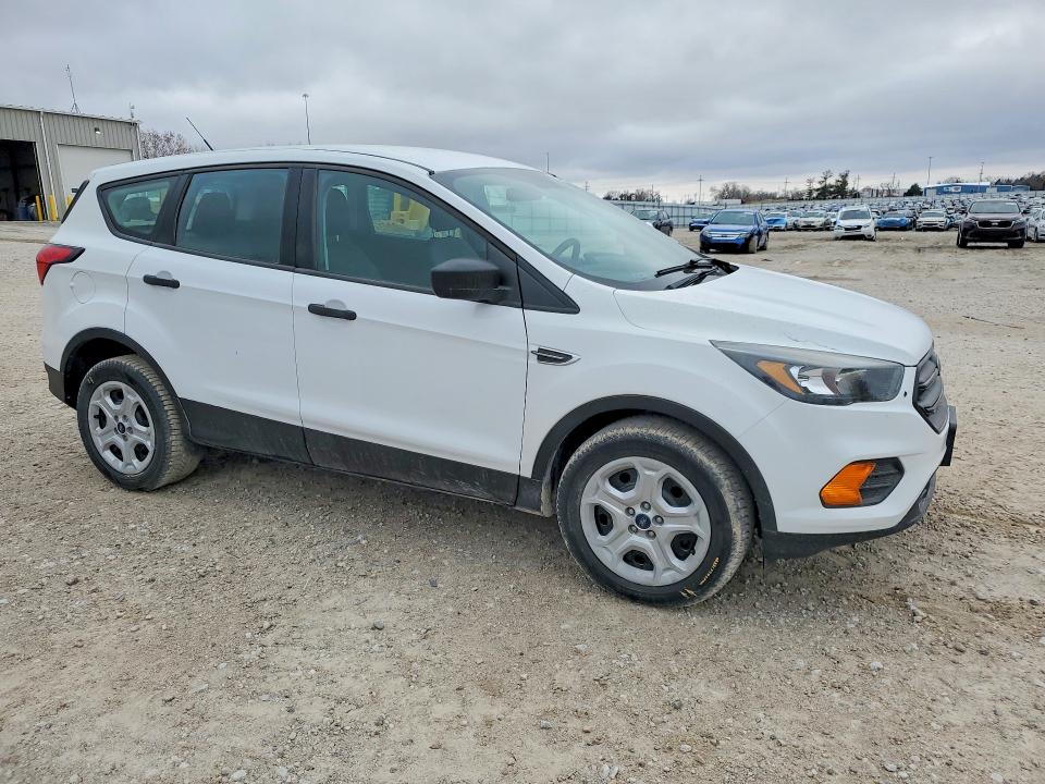2019 Ford Escape მანქანა იყიდება აუქციონზე, vin: 1FMCU0F7XKUB67351, აუქციონის ნომერი: 46962686