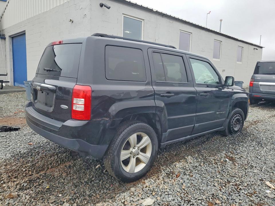 48607276 :رقم المزاد ، 1C4NJRFB9GD581100 vin ، 2016 Jeep Patriot مزاد بيع