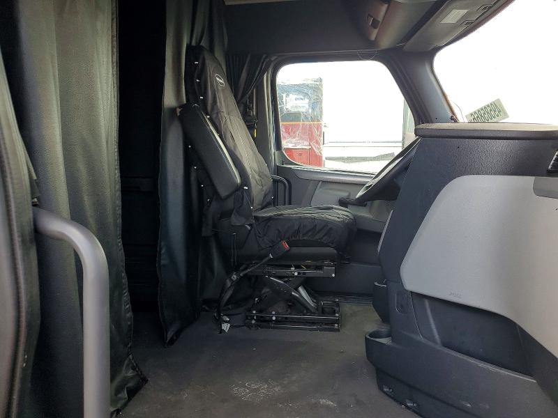 Продажа на аукционе авто 2021 Freigliner Cascadia 126, vin: 1FUJHHDR2MLMA3880, номер лота: 49585866