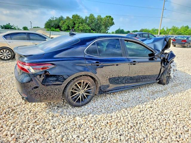 Продажа на аукционе авто 2022 Toyota Camry, vin: 4T1G11AK4NU660975, номер лота: 50933476
