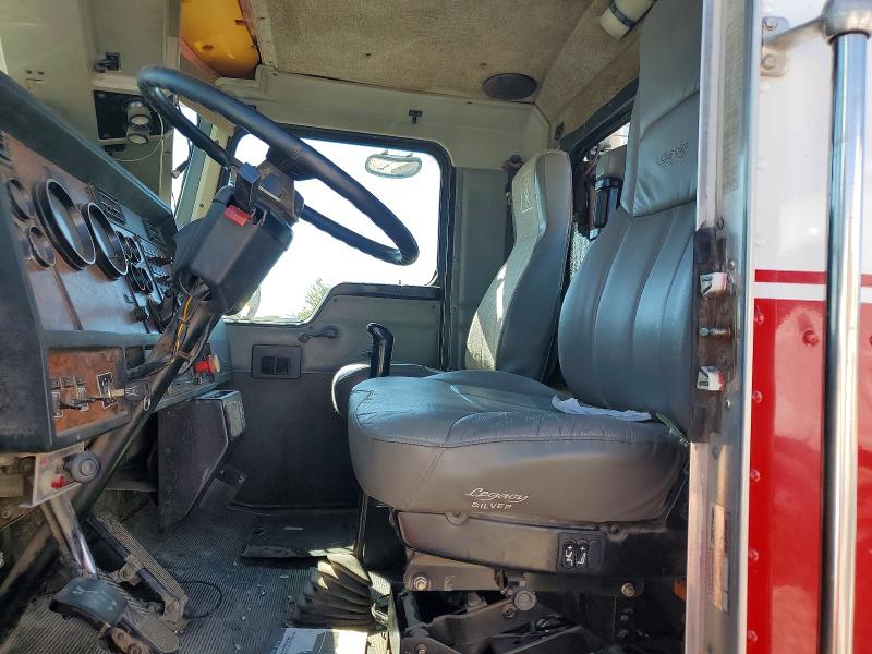 Продажа на аукционе авто 2000 Kenworth Construction, vin: 1XKDD09X2YJ831077, номер лота: 48779056
